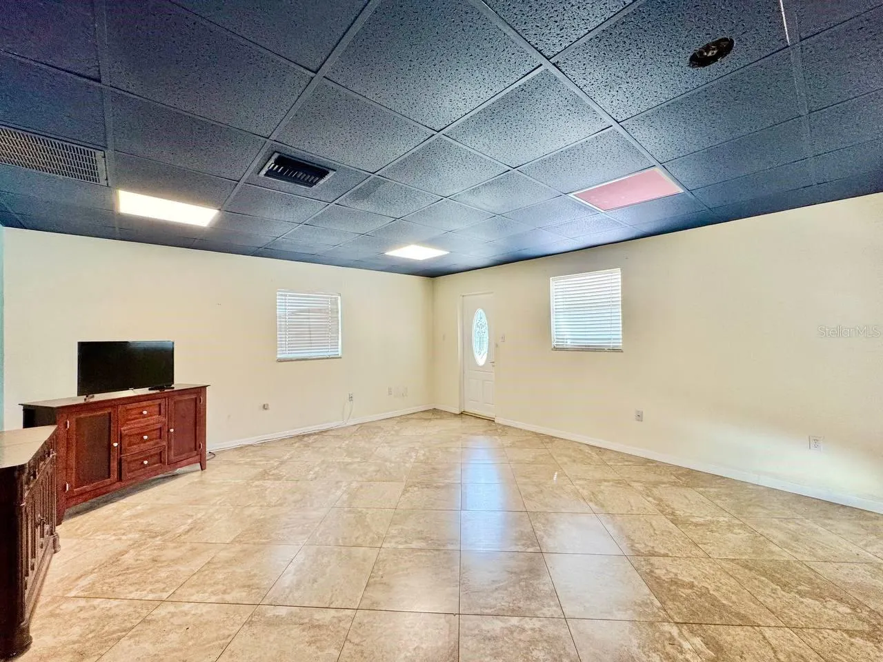 18 W ORANGE ST
