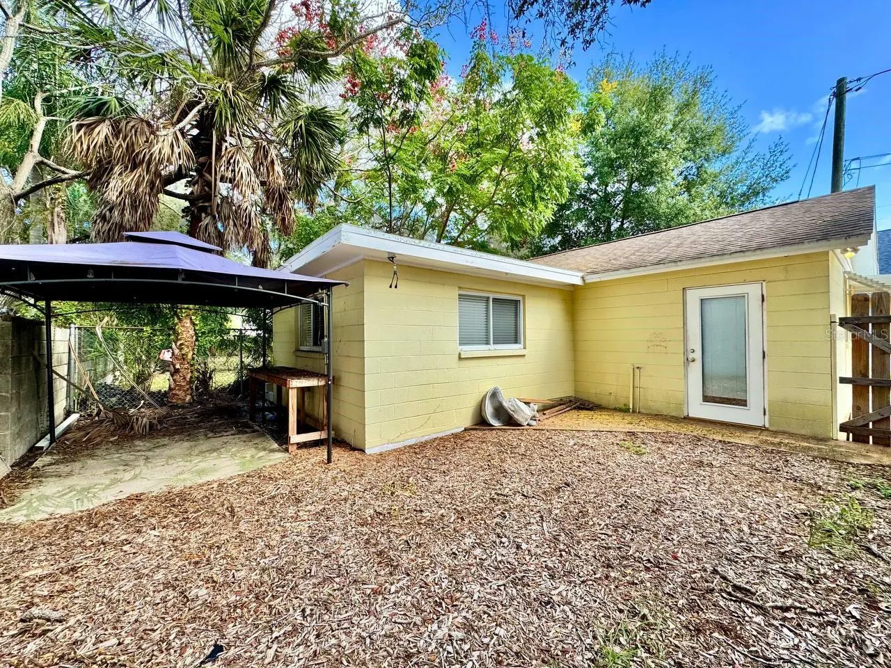 18 W ORANGE ST