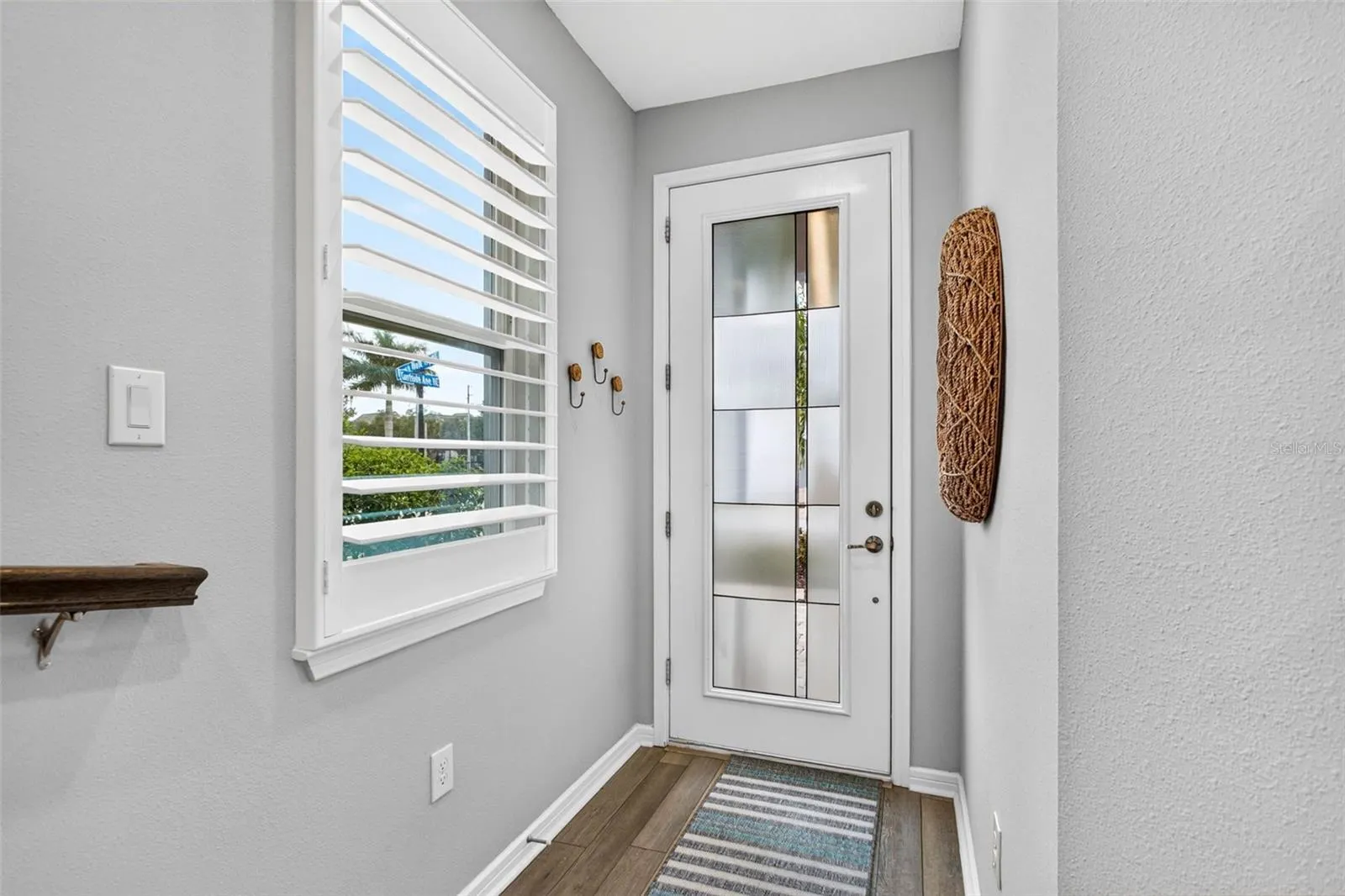 11211 BEACH WALK WAY NE