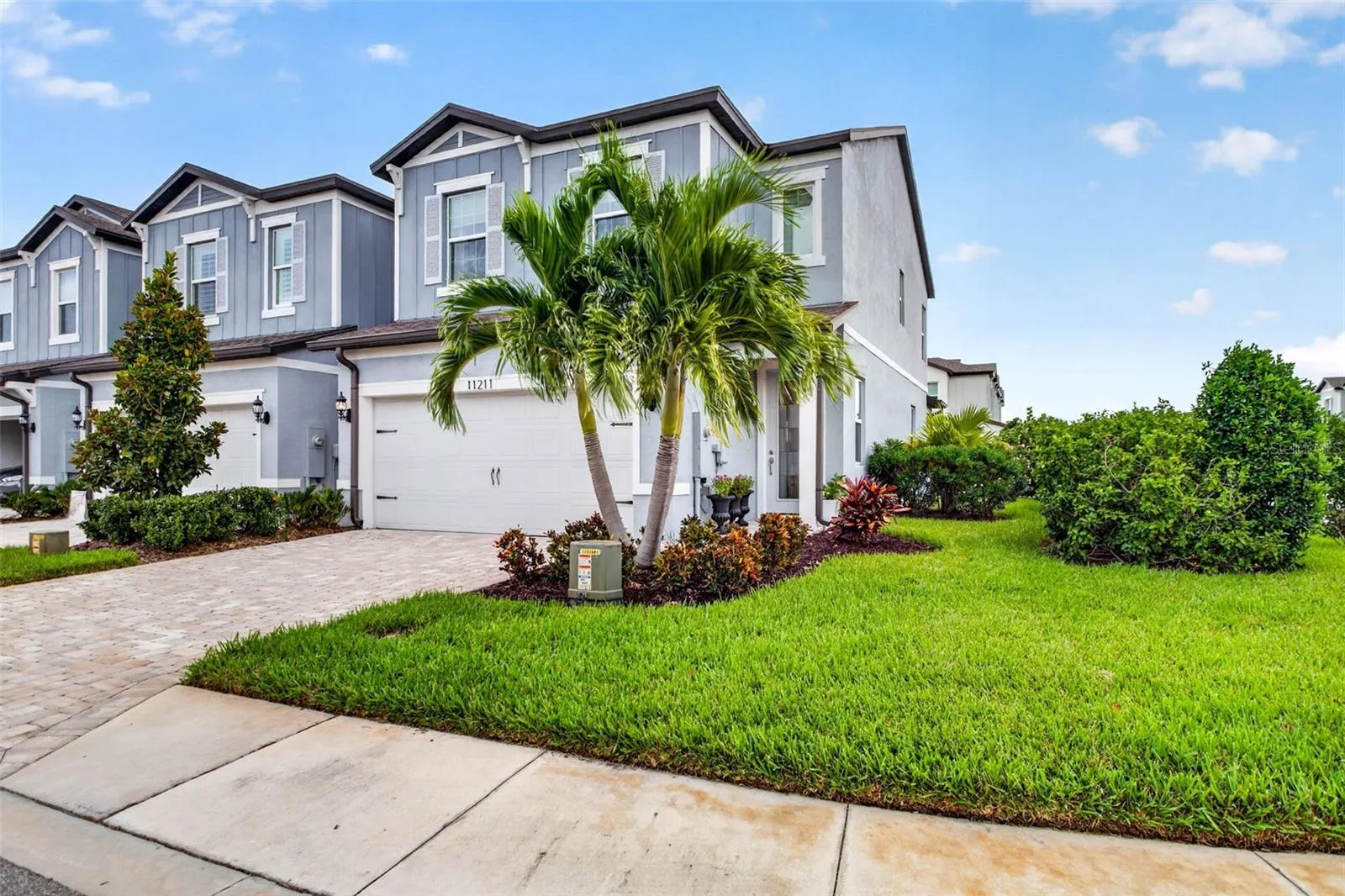 11211 BEACH WALK WAY NE