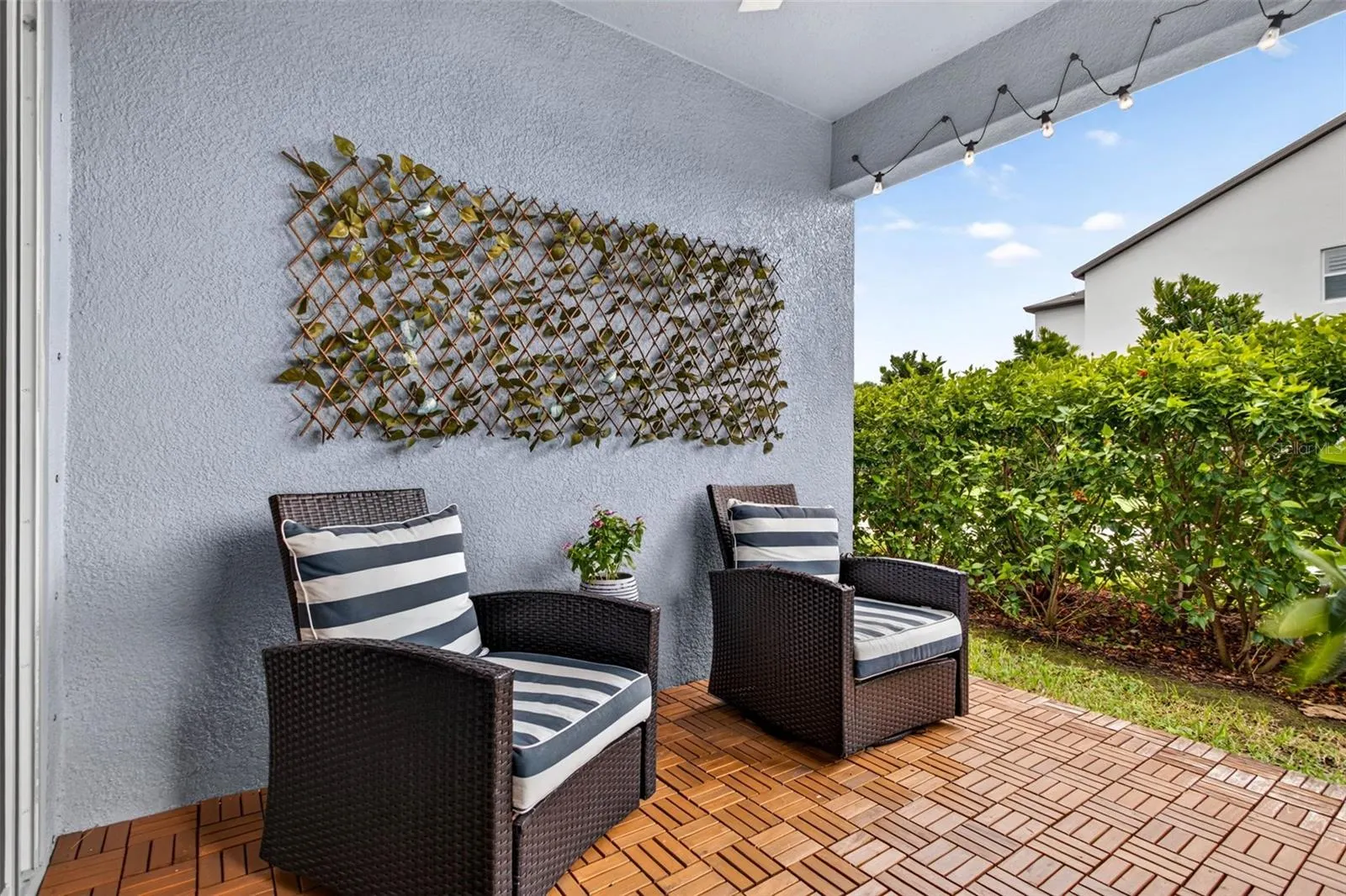 11211 BEACH WALK WAY NE