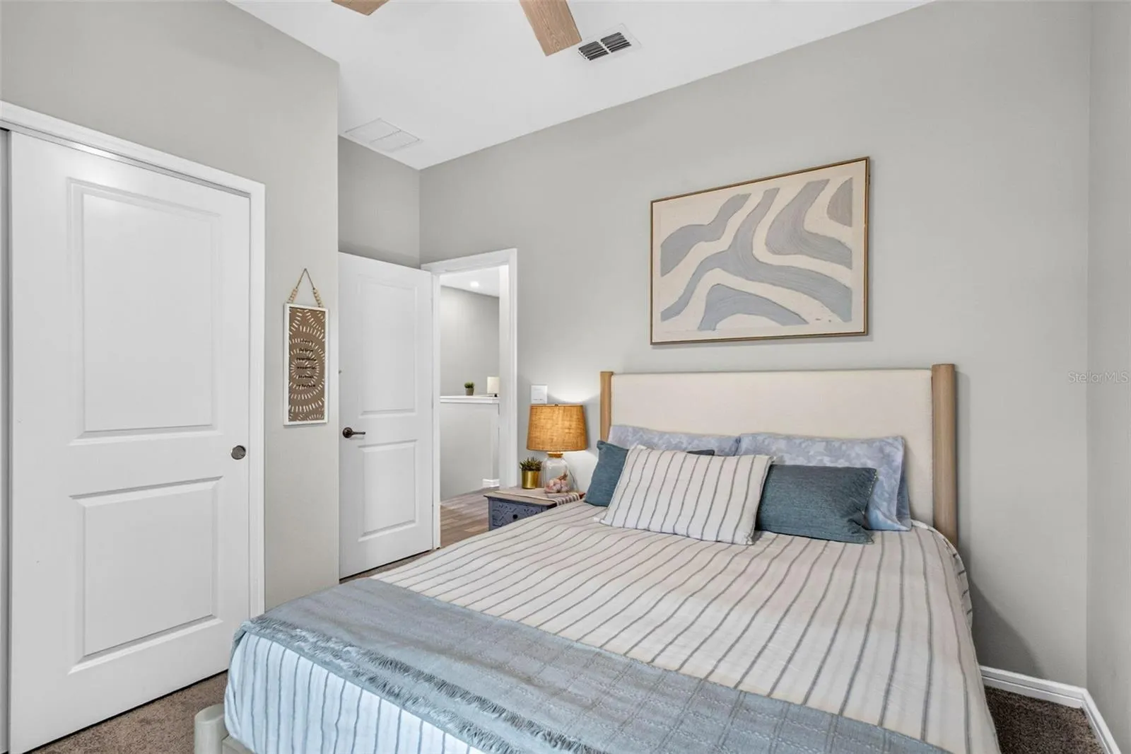 11211 BEACH WALK WAY NE
