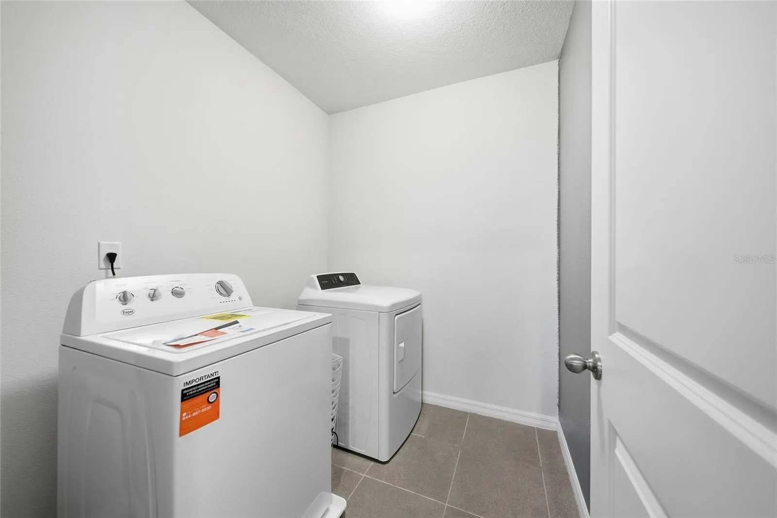14118 ARBOR PINES DR