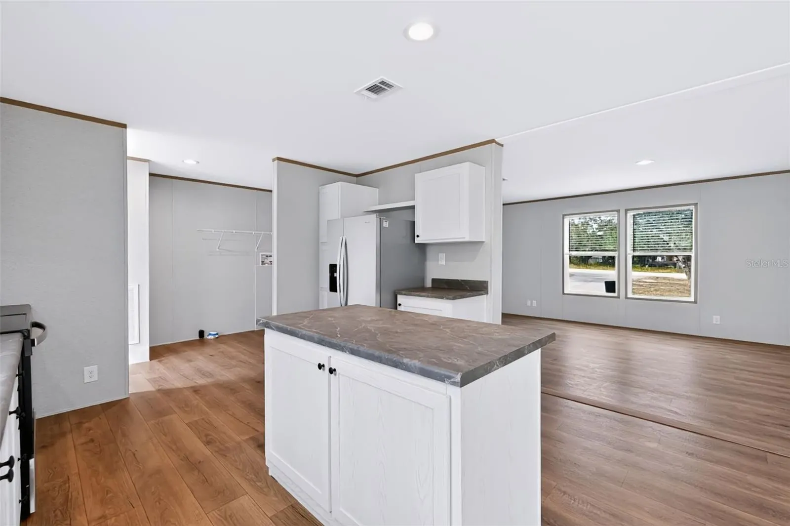 9638 FARGO DR