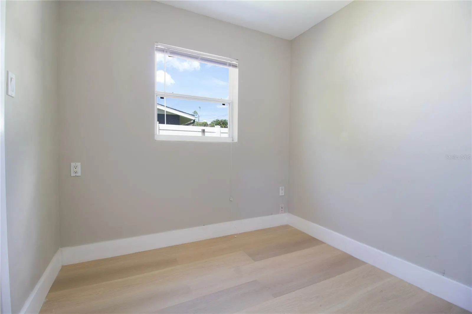 3459 8TH AVE N