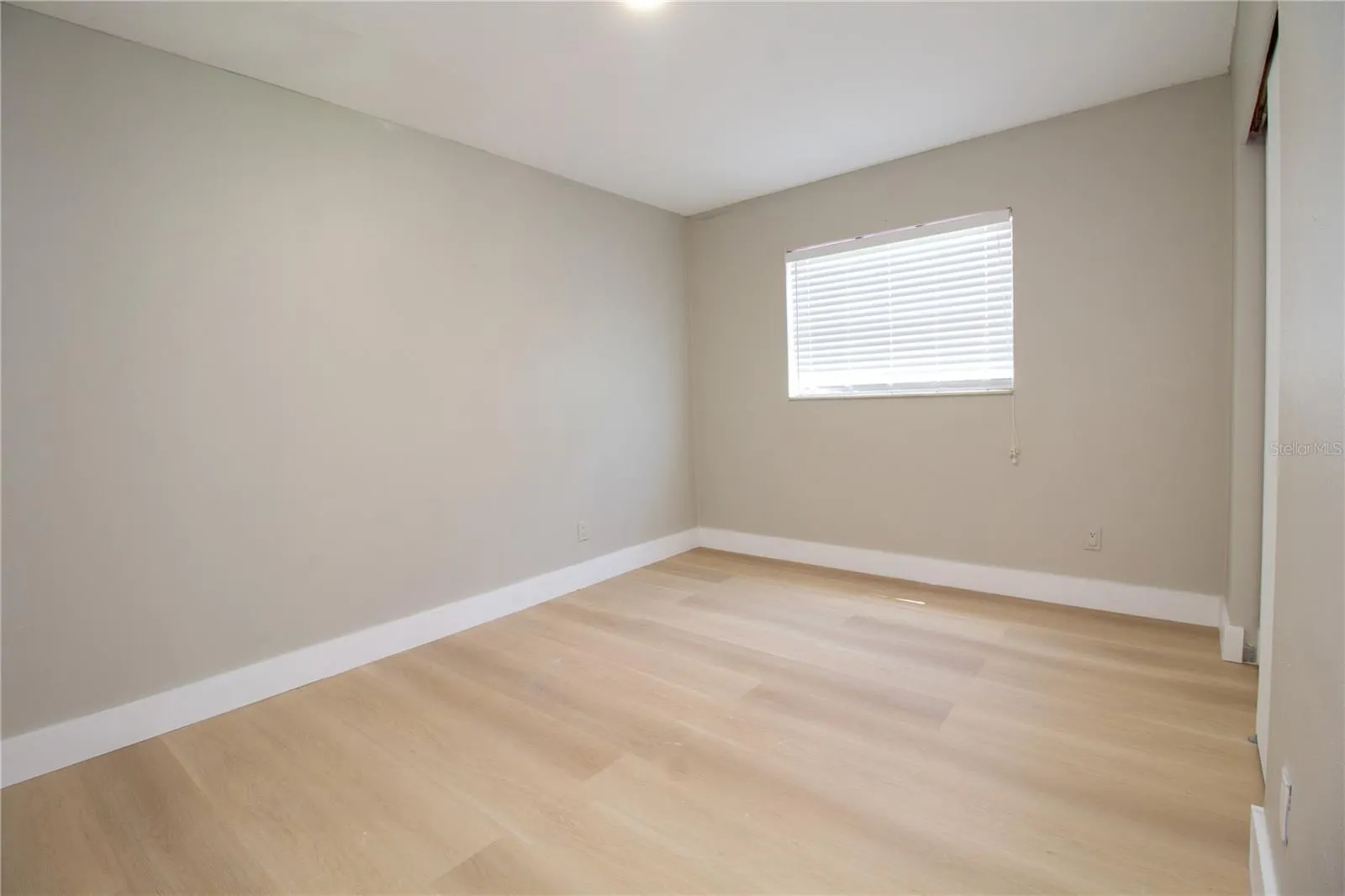 3459 8TH AVE N
