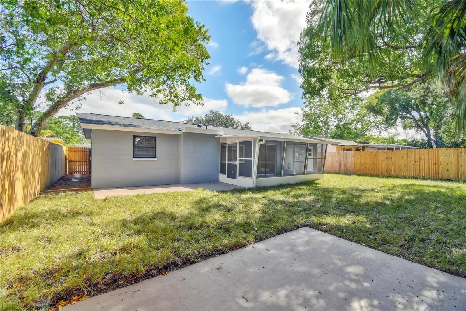 3317 BAINBRIDGE DR