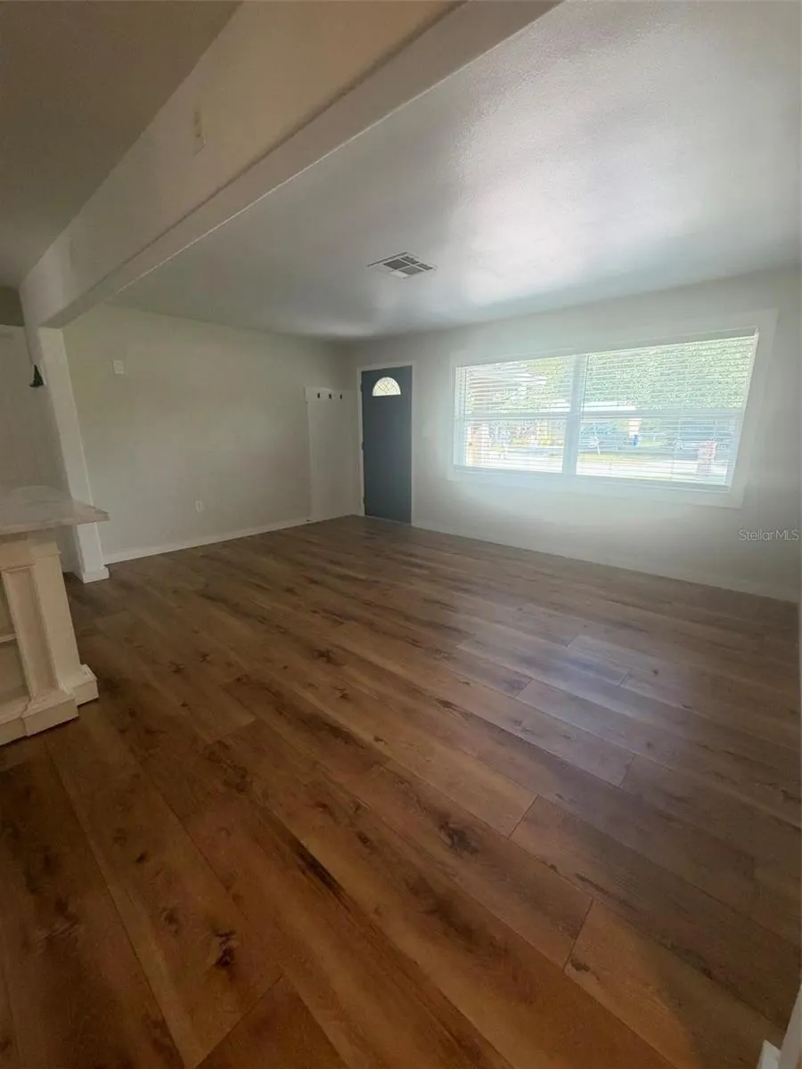 1738 SANTA ANNA DR