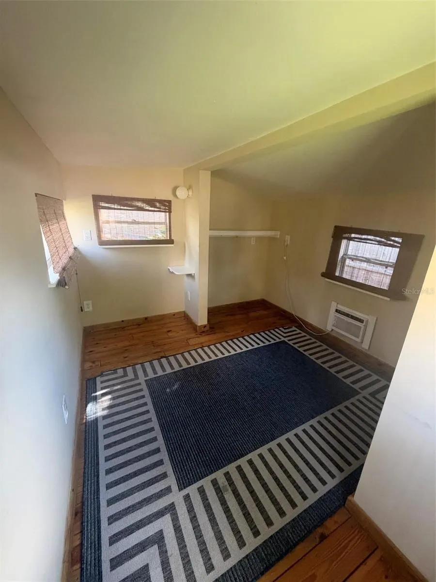 1738 SANTA ANNA DR