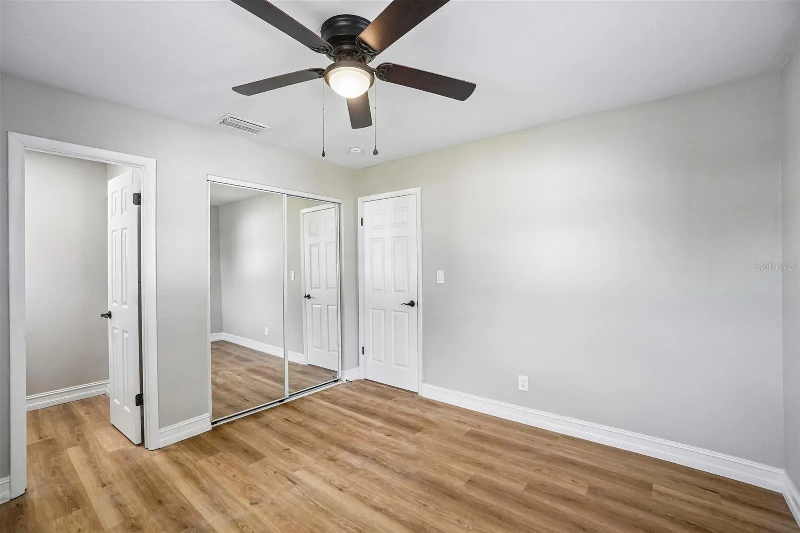 715 PAPAYA DR