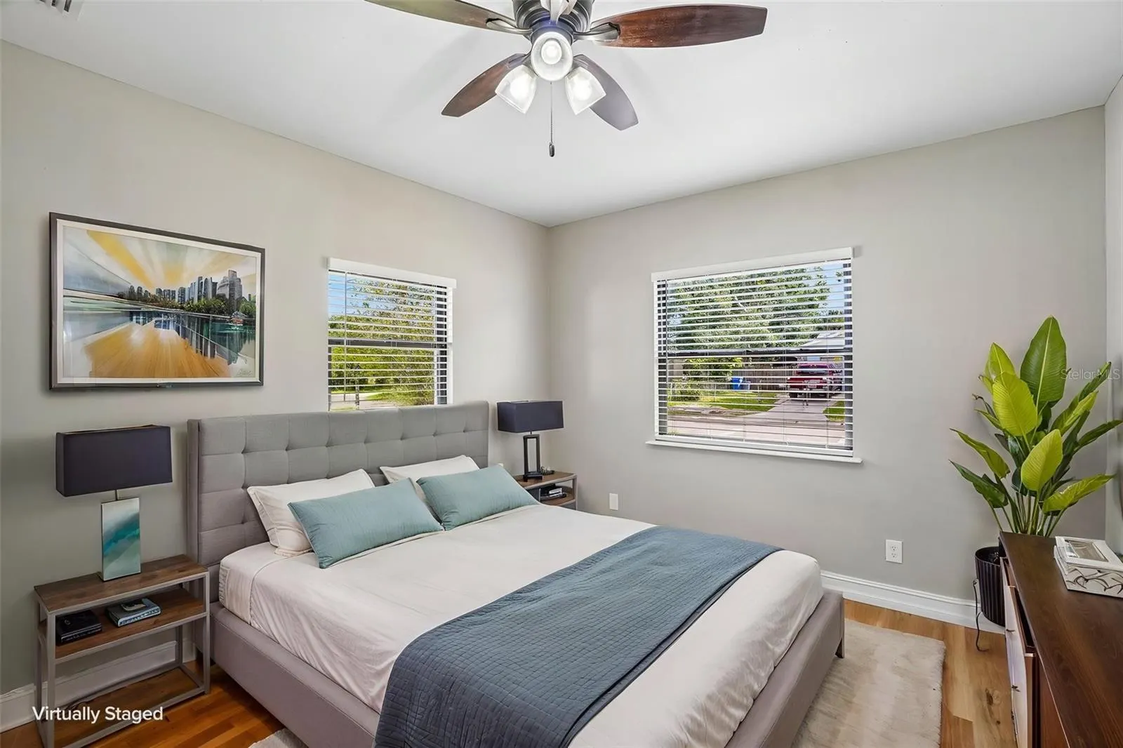 715 PAPAYA DR