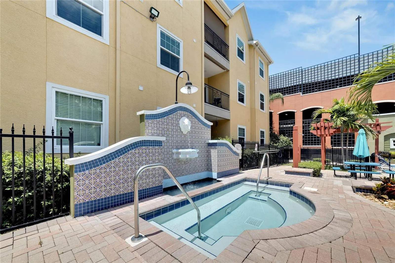 2010 E PALM AVE #14217 #14217