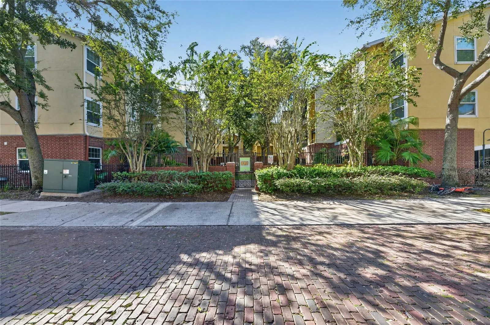2010 E PALM AVE #14217 #14217