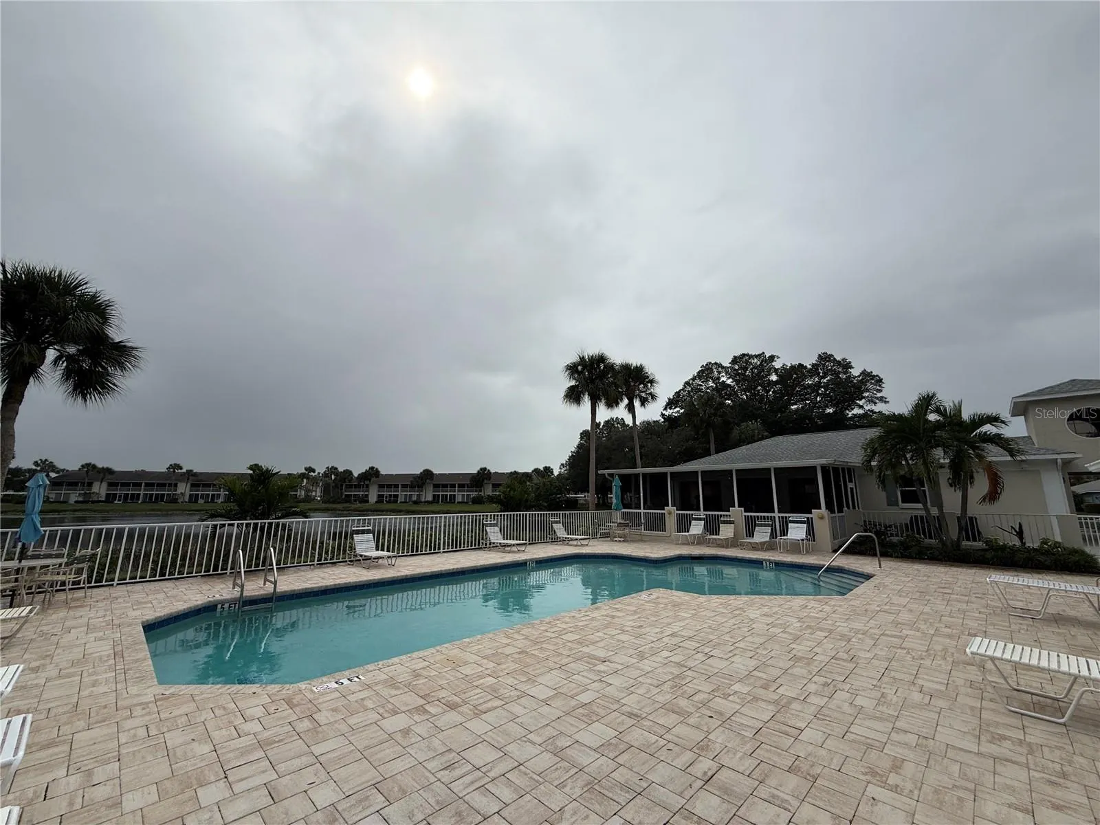 208 SILVER LAKE DR #206 #206