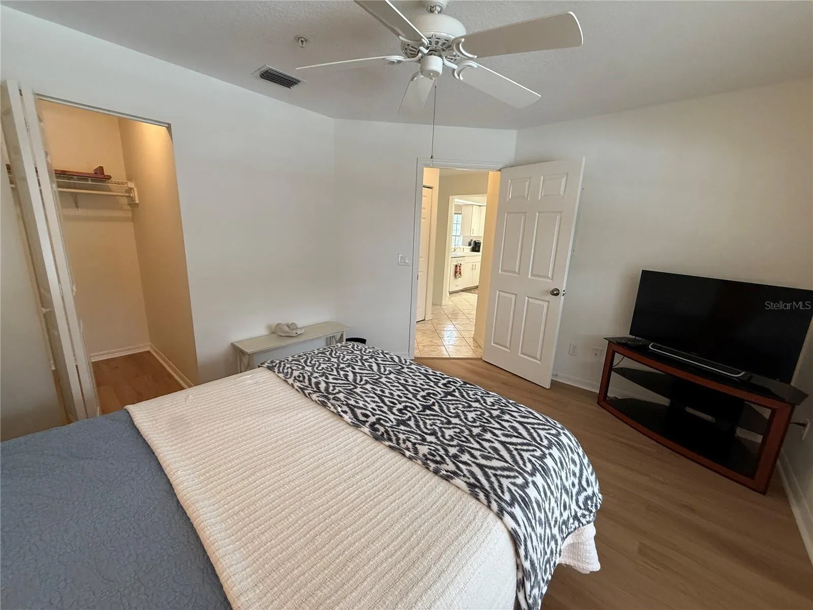 208 SILVER LAKE DR #206 #206