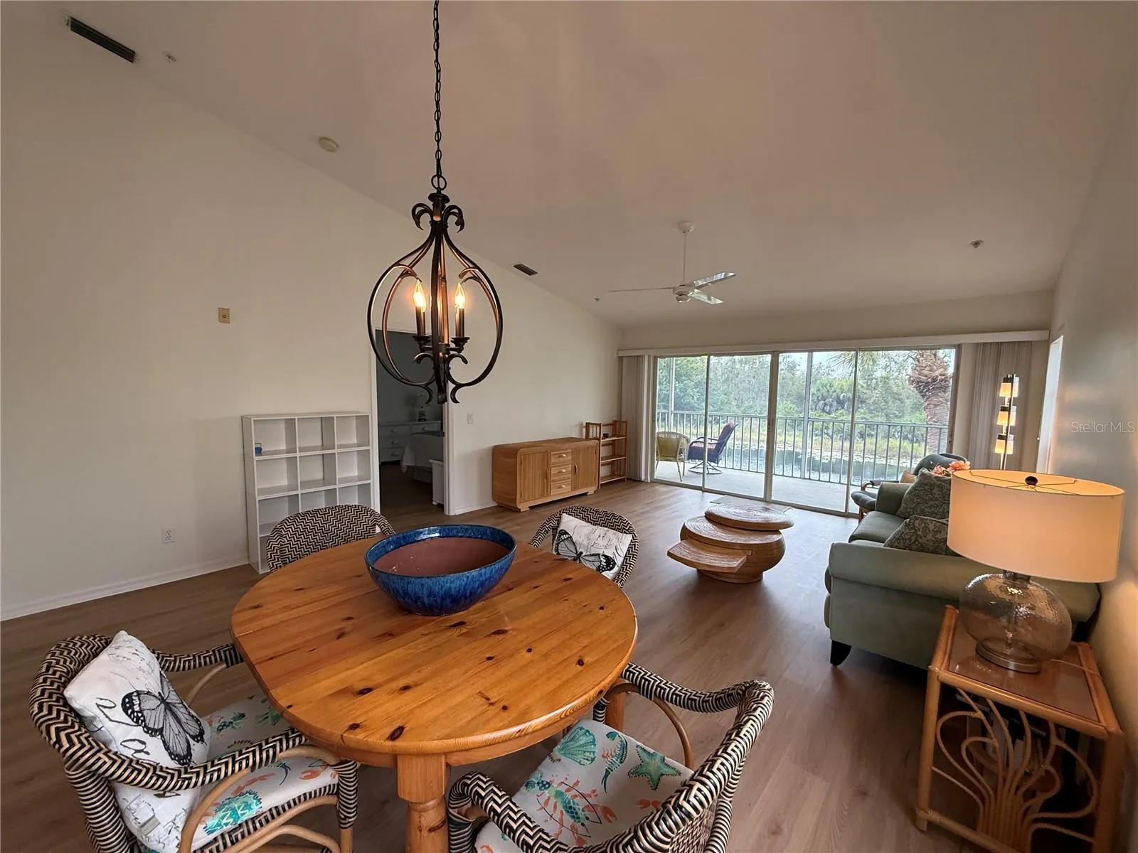 208 SILVER LAKE DR #206 #206