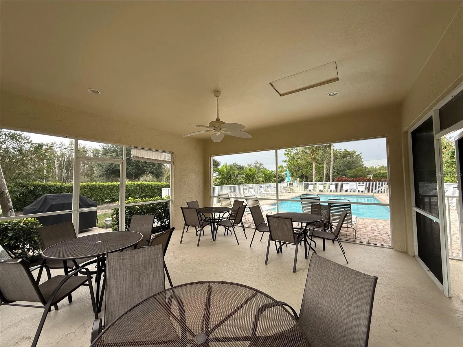 208 SILVER LAKE DR #206 #206