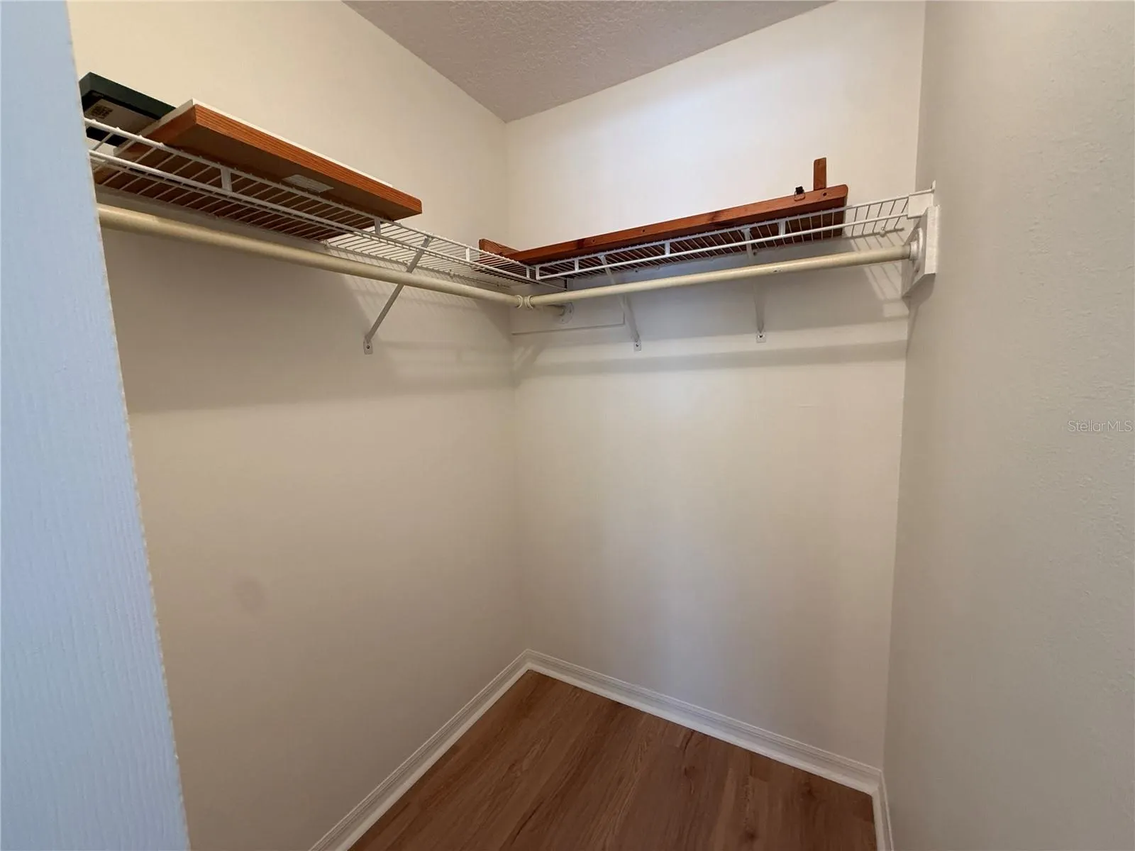 208 SILVER LAKE DR #206 #206