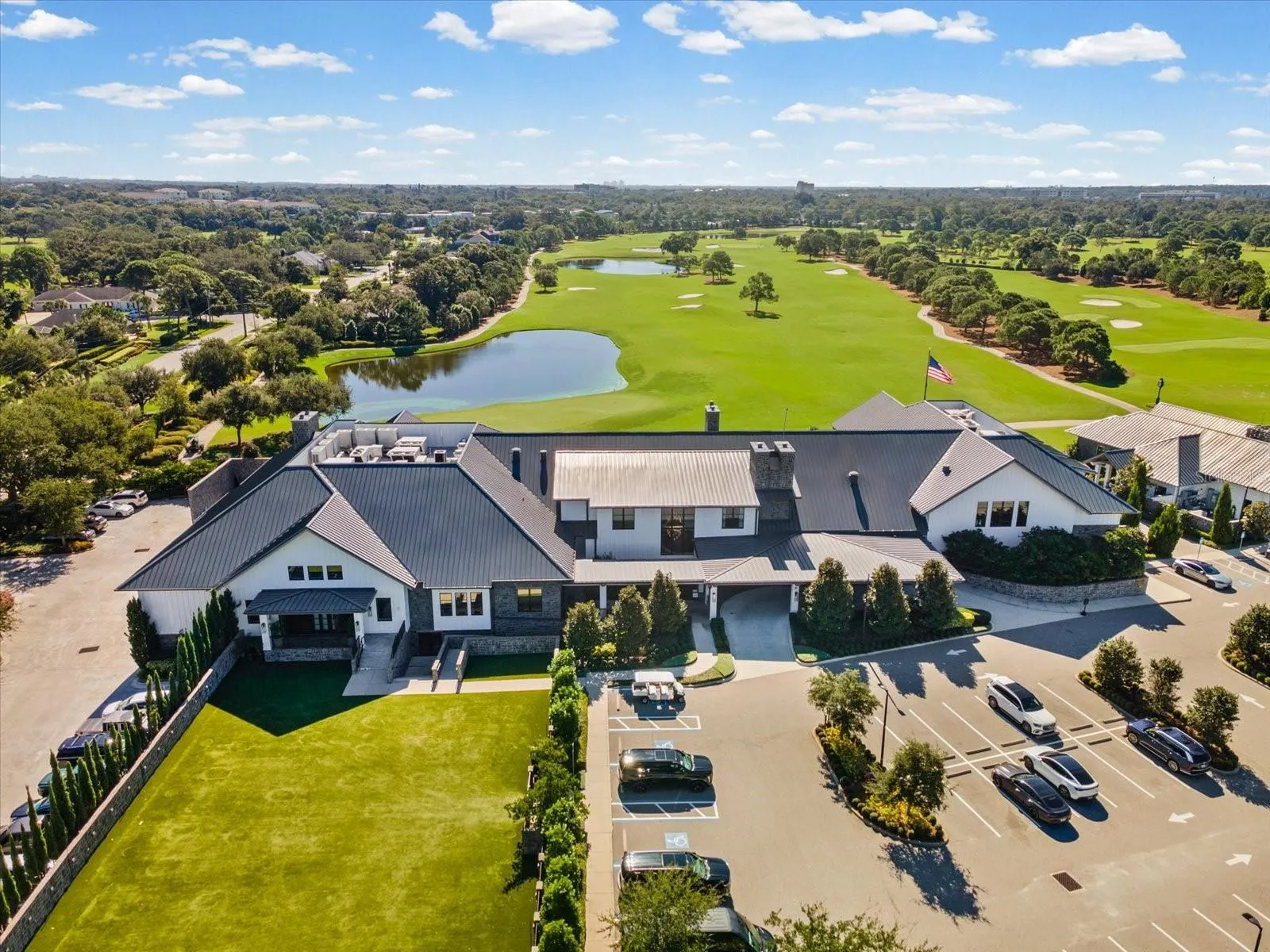 1715 GOLF VIEW DR