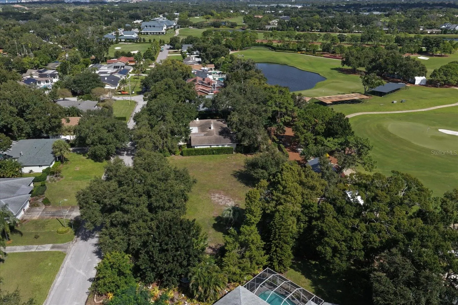 1715 GOLF VIEW DR