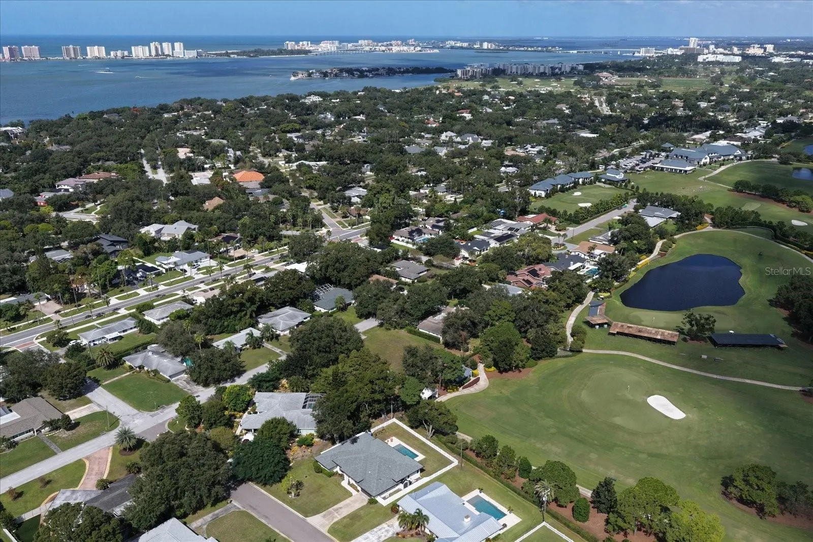 1715 GOLF VIEW DR