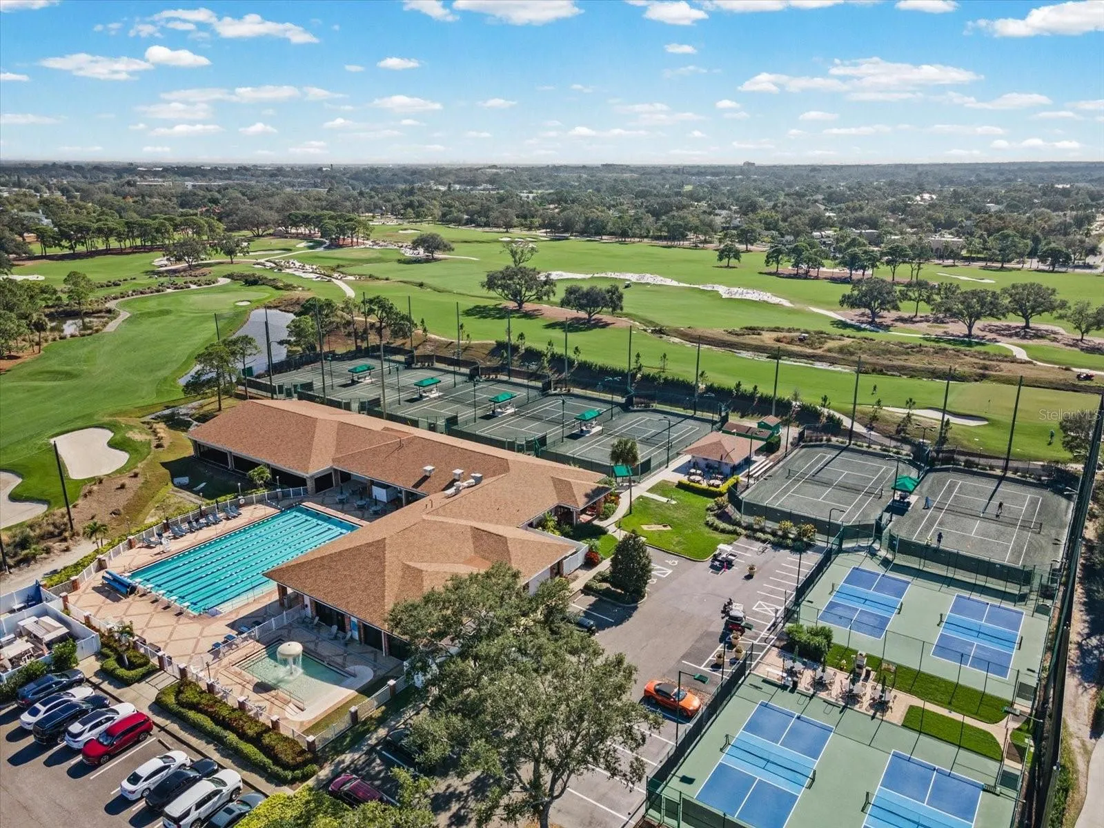 1715 GOLF VIEW DR