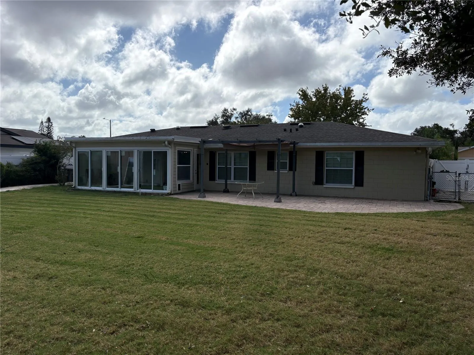 1813 ORANGE HILL DR