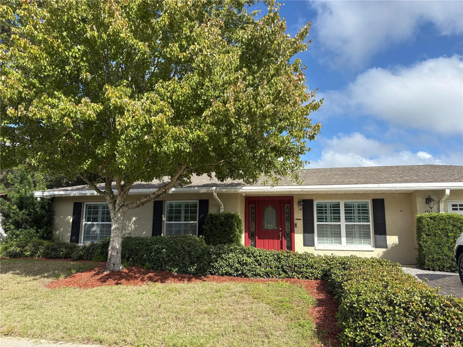 1813 ORANGE HILL DR