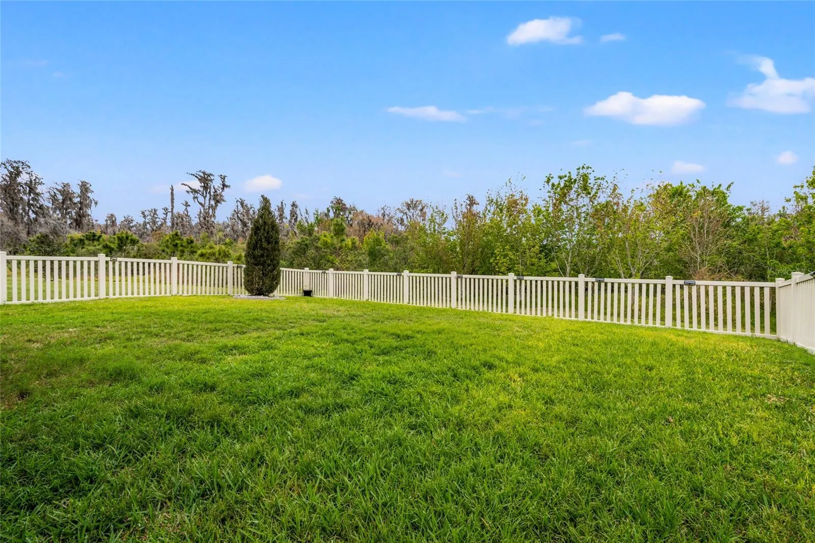 10480 HAWKS LANDING DR