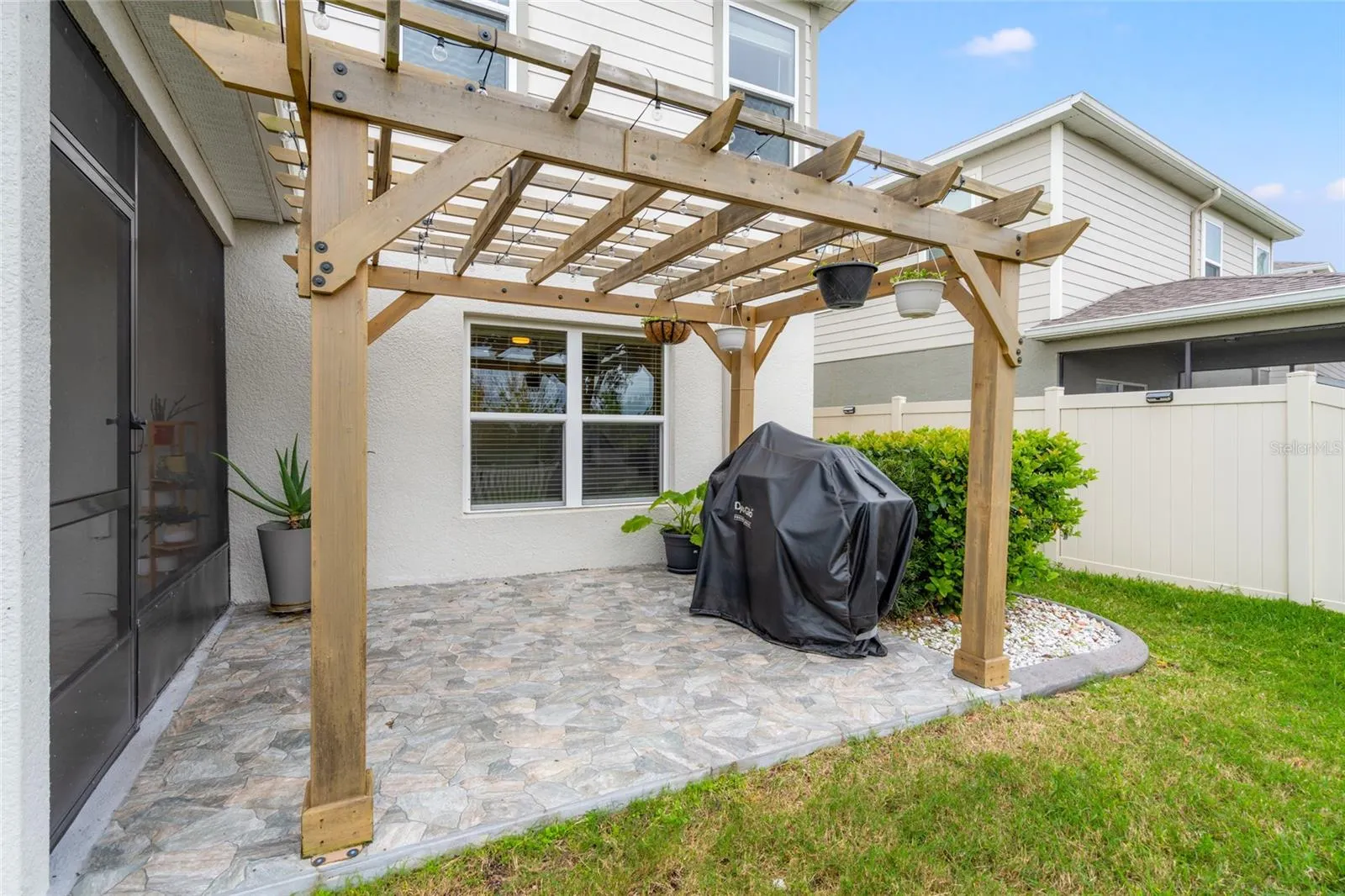 10480 HAWKS LANDING DR