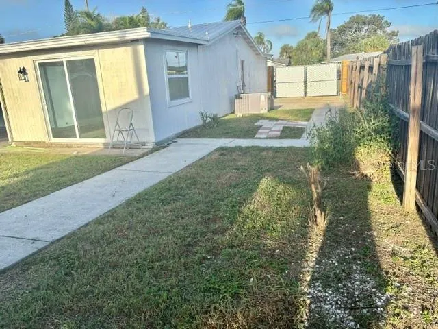 6313 FAIRWAY BLVD
