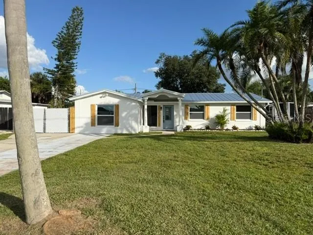 6313 FAIRWAY BLVD