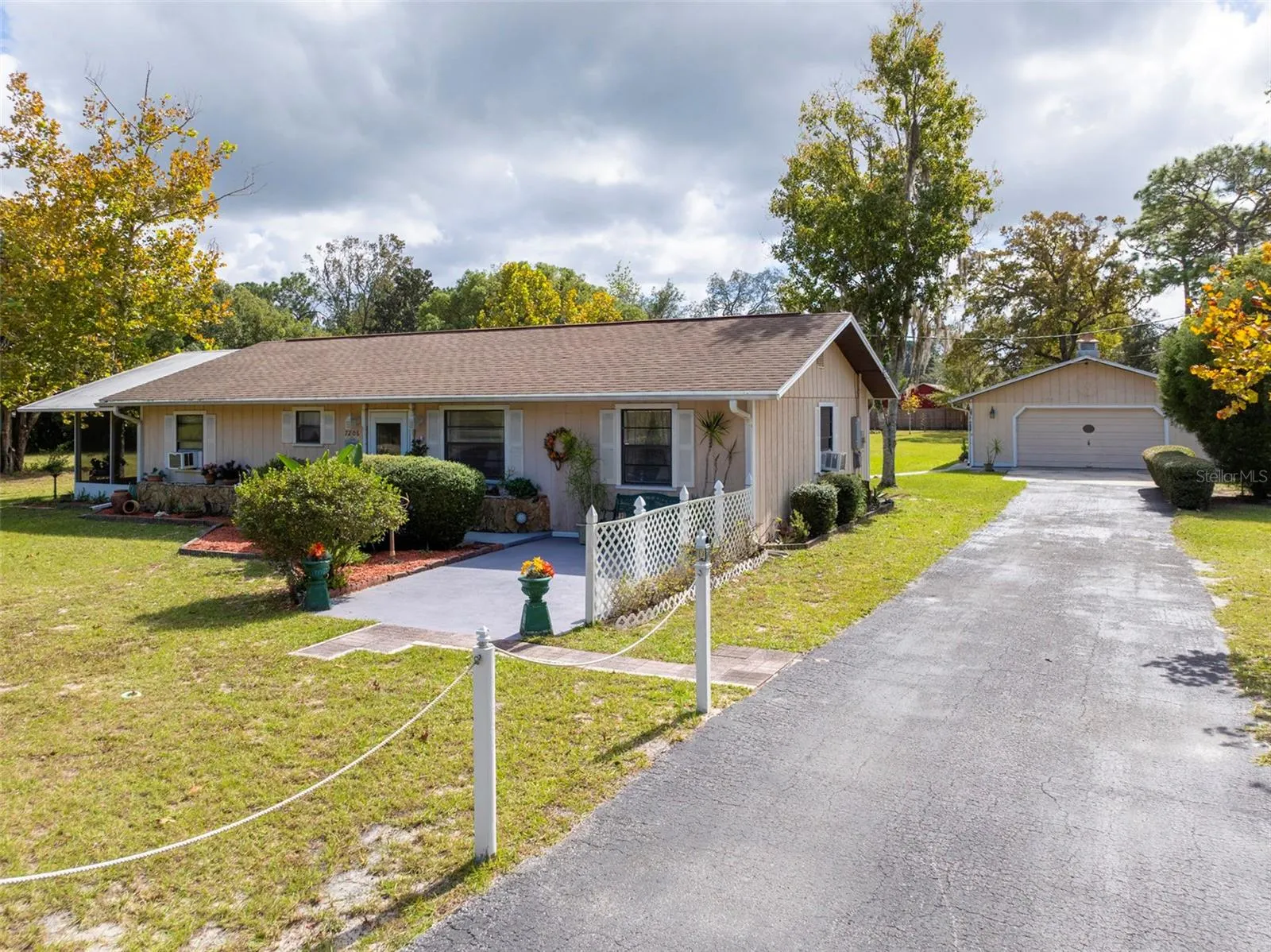 7206 W MATADOR LN