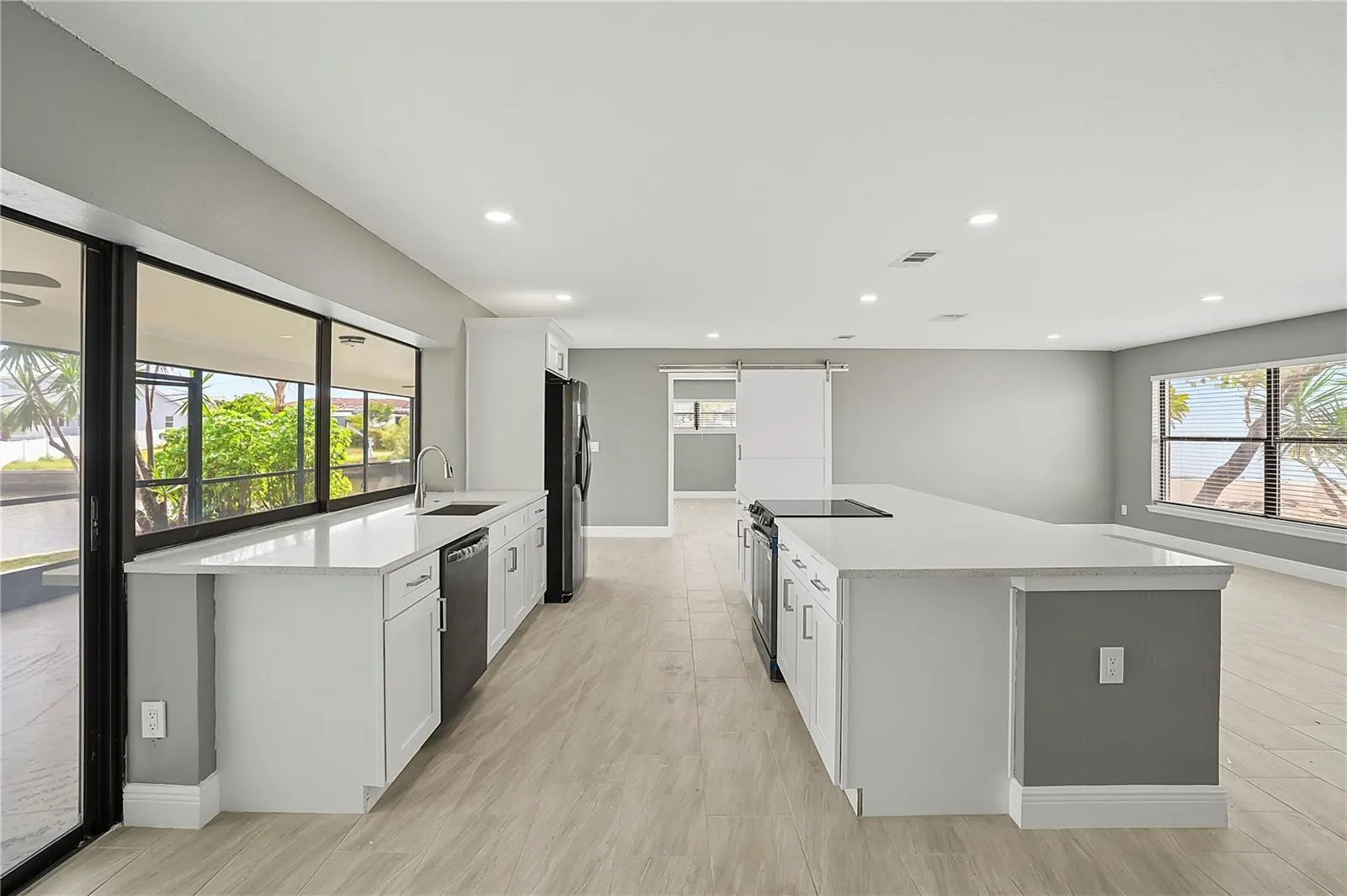 6533 SENEGAL PALM WAY
