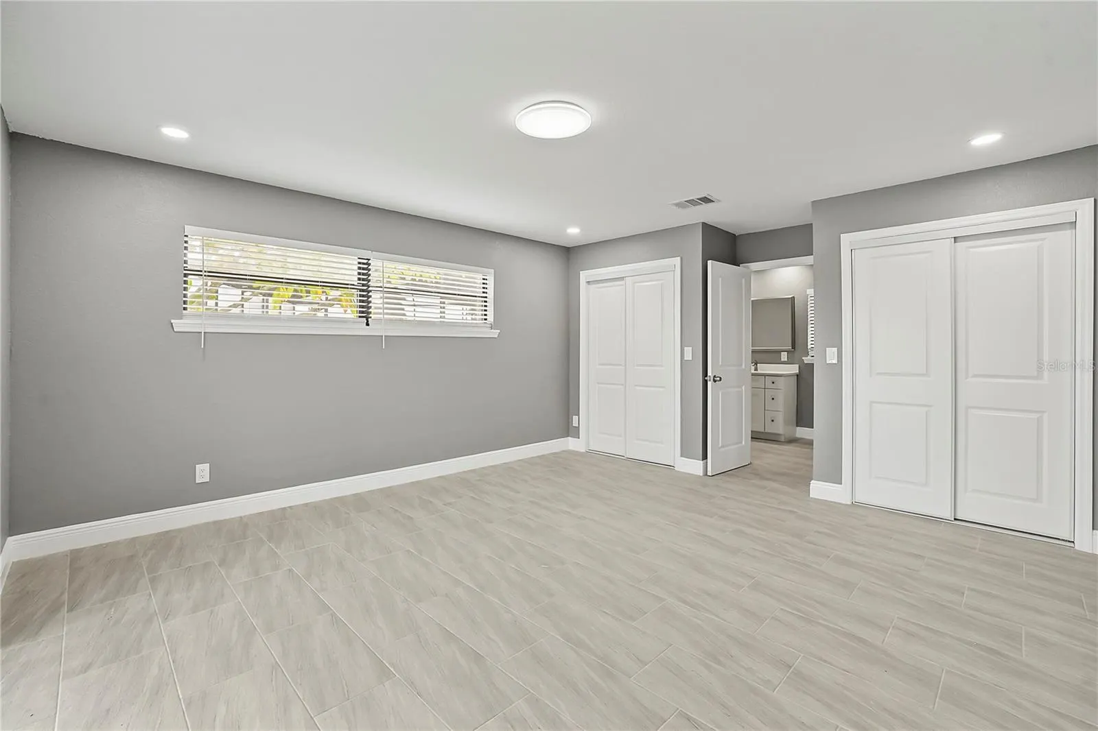 6533 SENEGAL PALM WAY