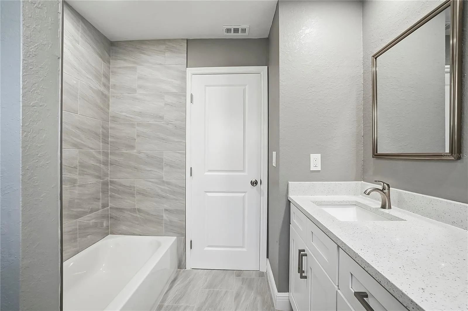 6533 SENEGAL PALM WAY