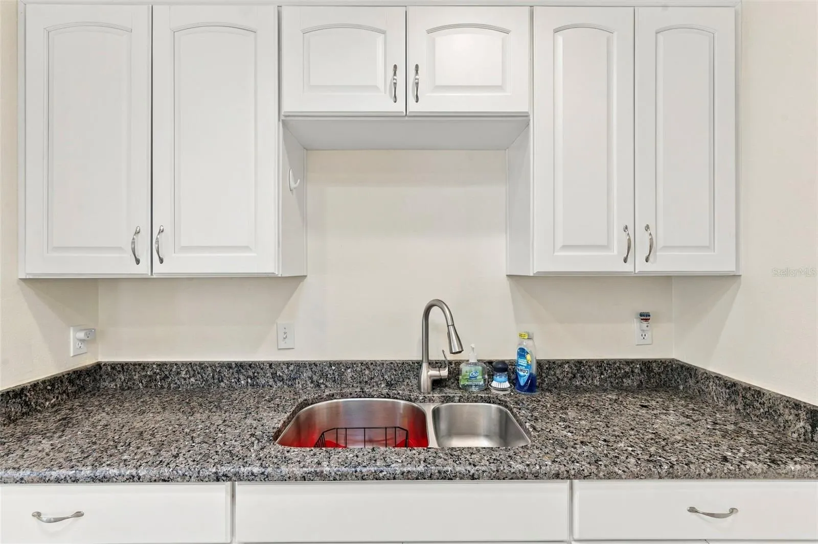 326 GLOUCESTER BLVD #326 #326