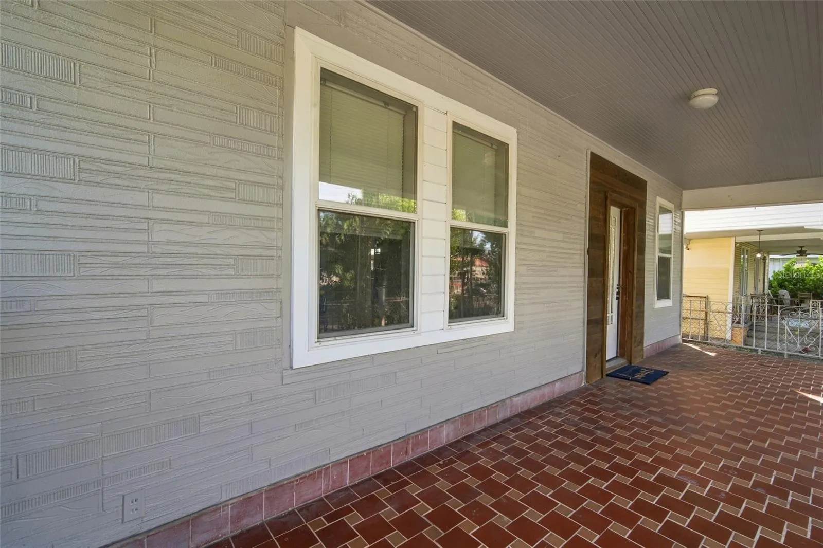 1411 E 24TH AVE