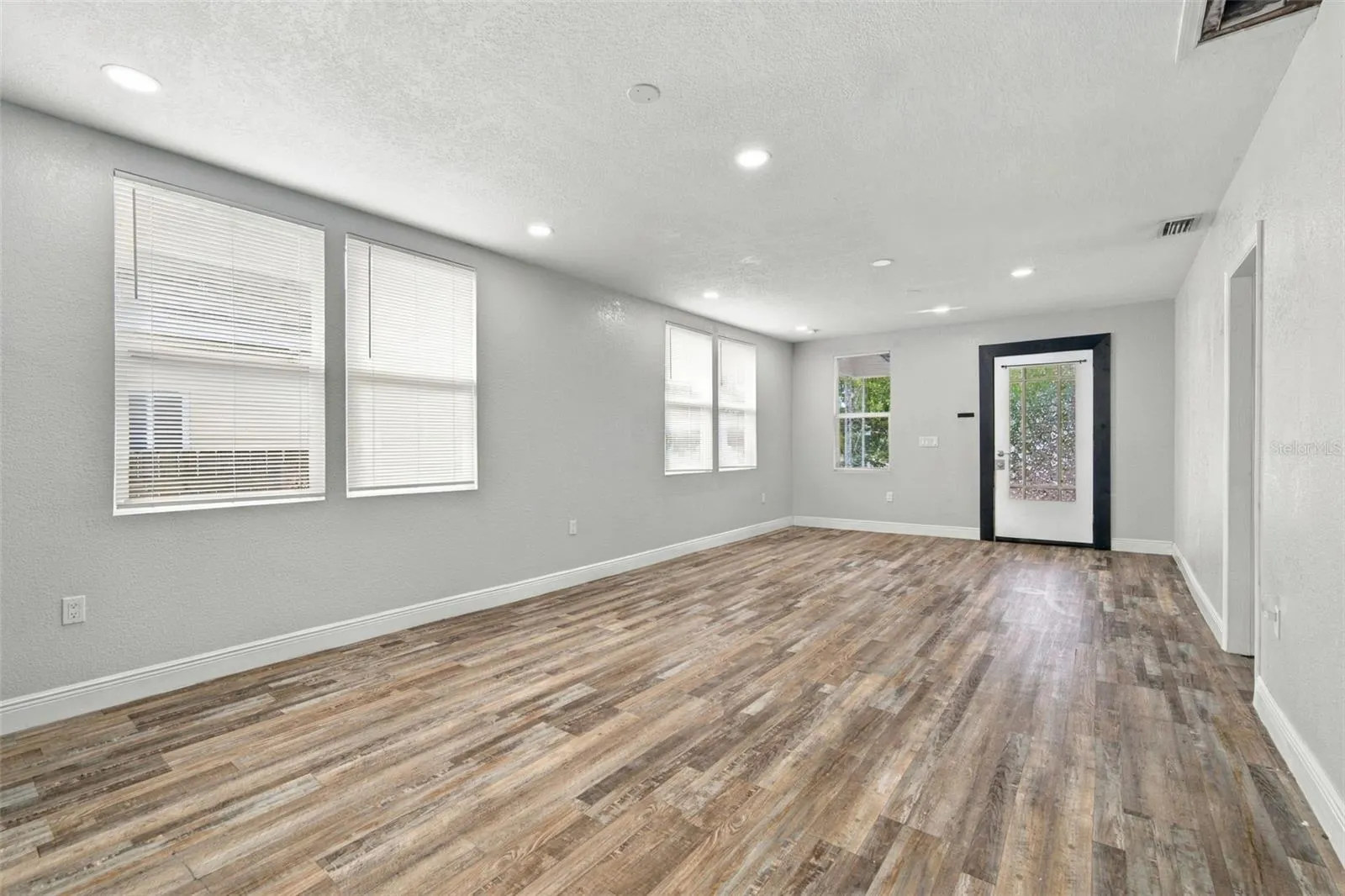 1411 E 24TH AVE