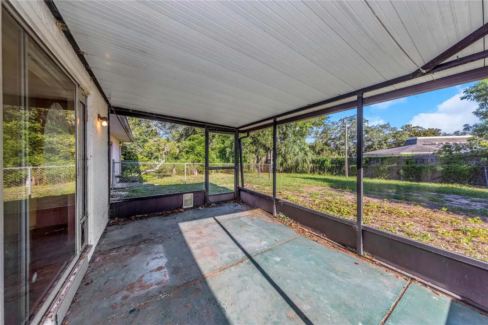 406 DEWOLF RD