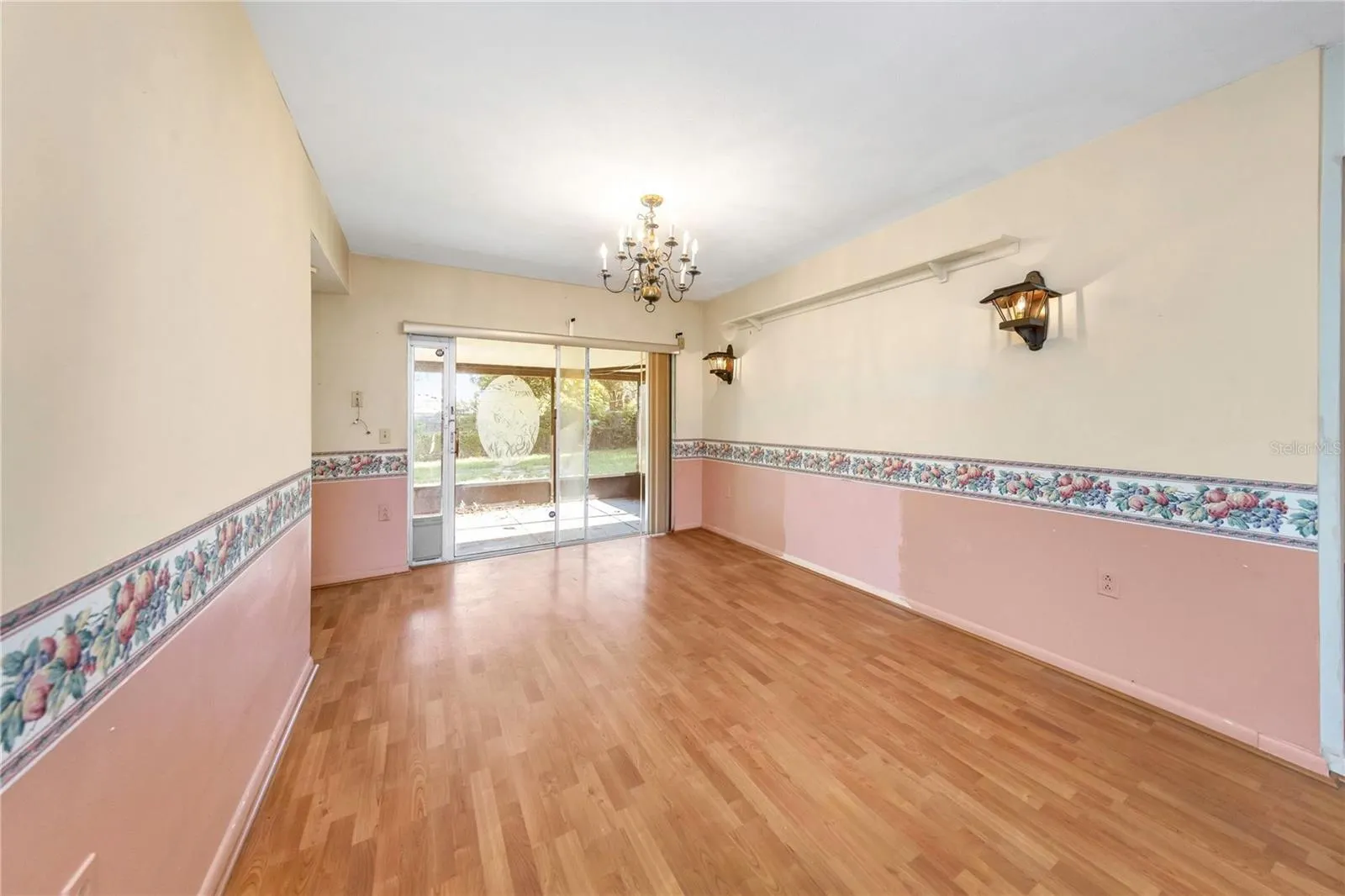 406 DEWOLF RD