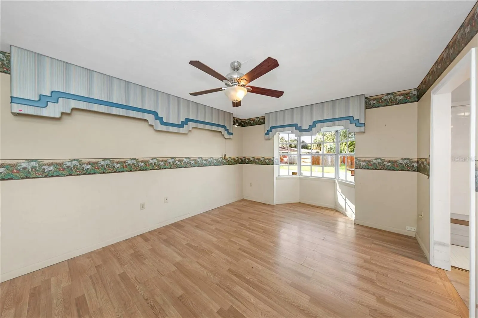 406 DEWOLF RD
