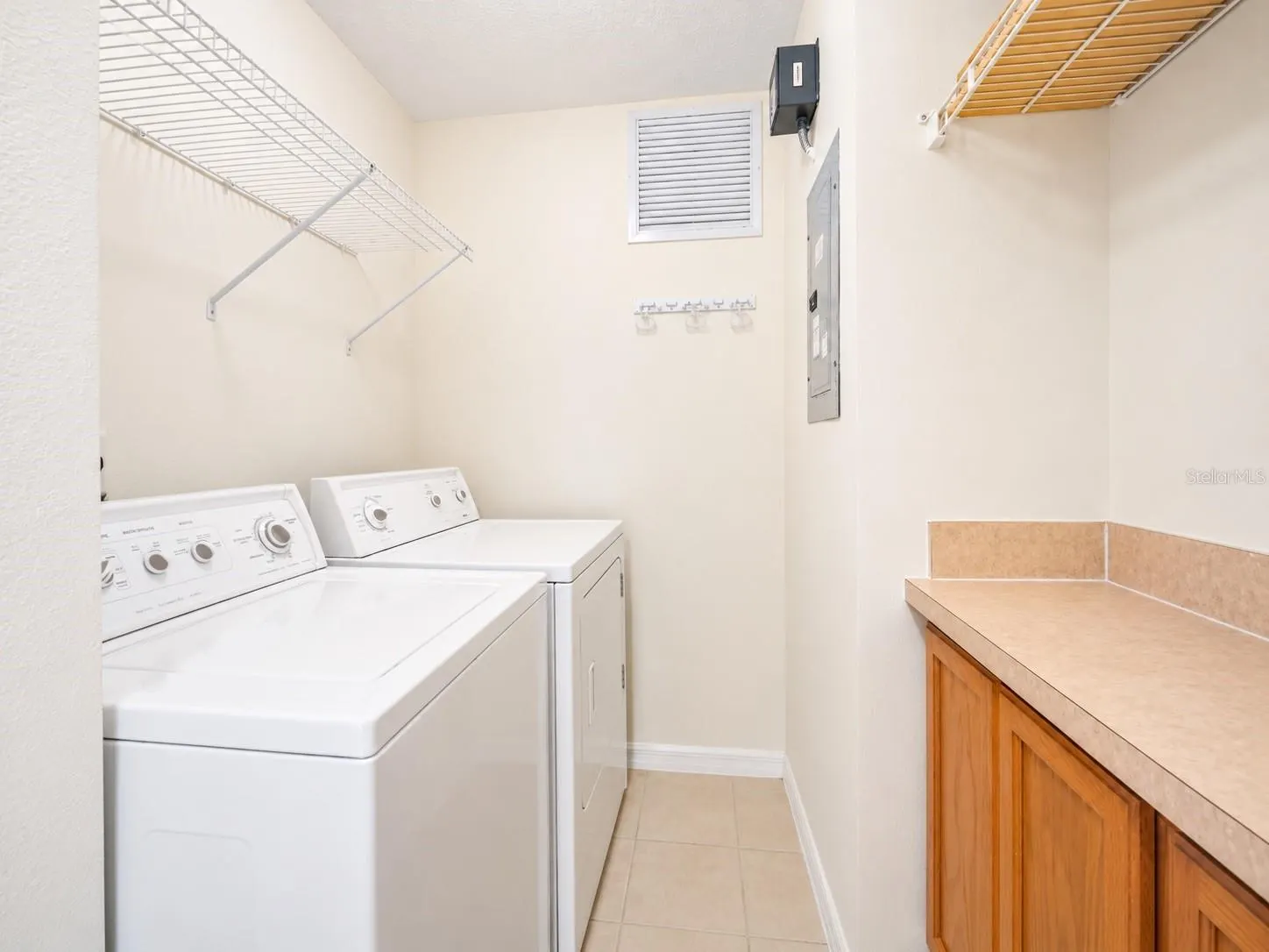 1653 SEASCAPE CIR