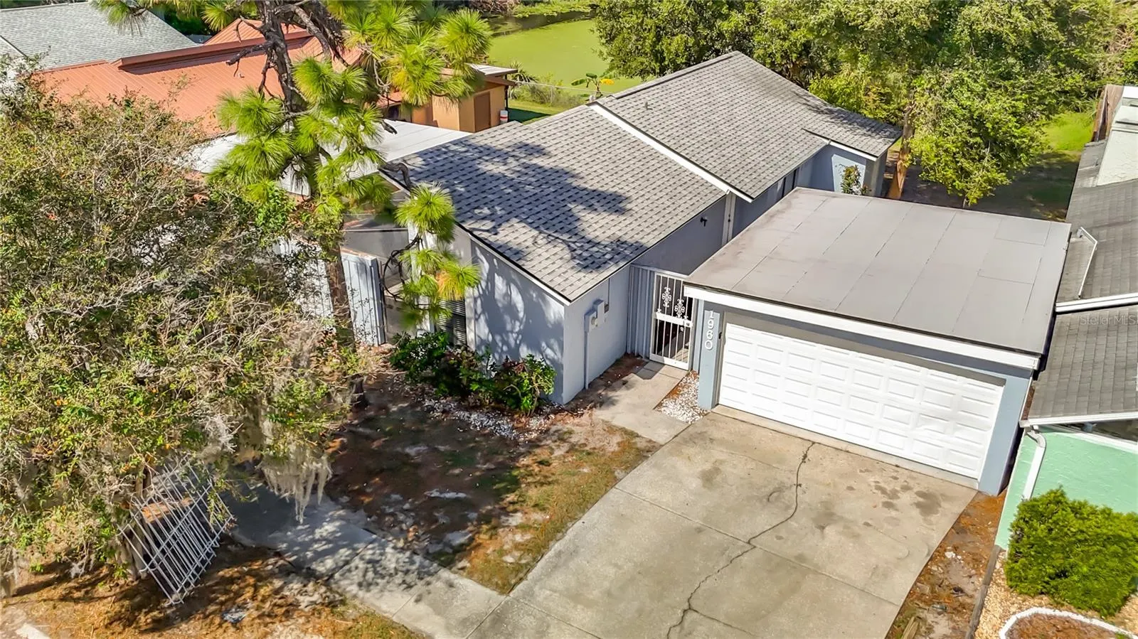 1960 GREGORY DR