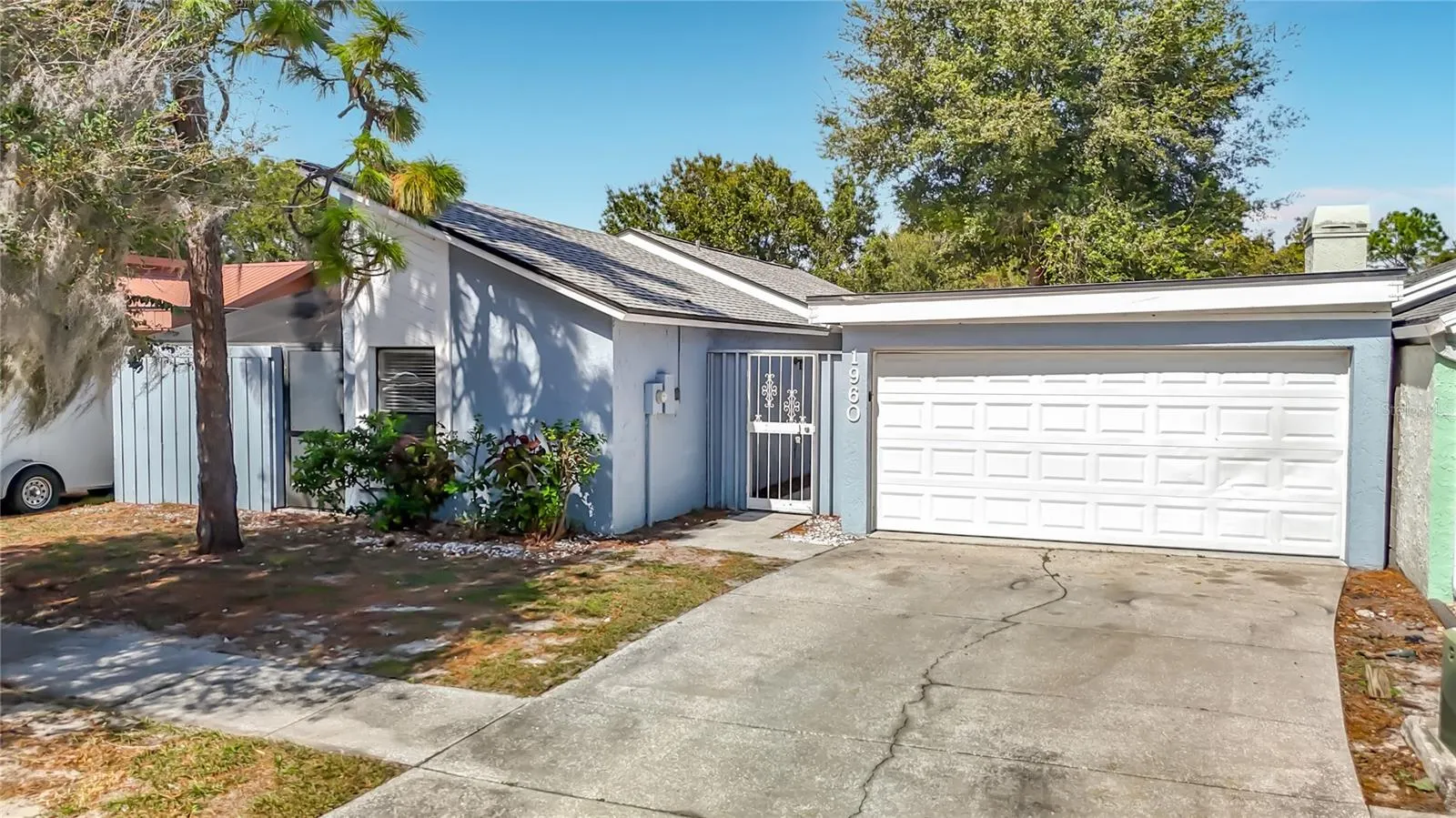 1960 GREGORY DR
