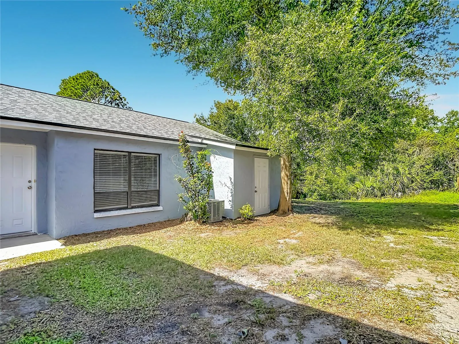1960 GREGORY DR