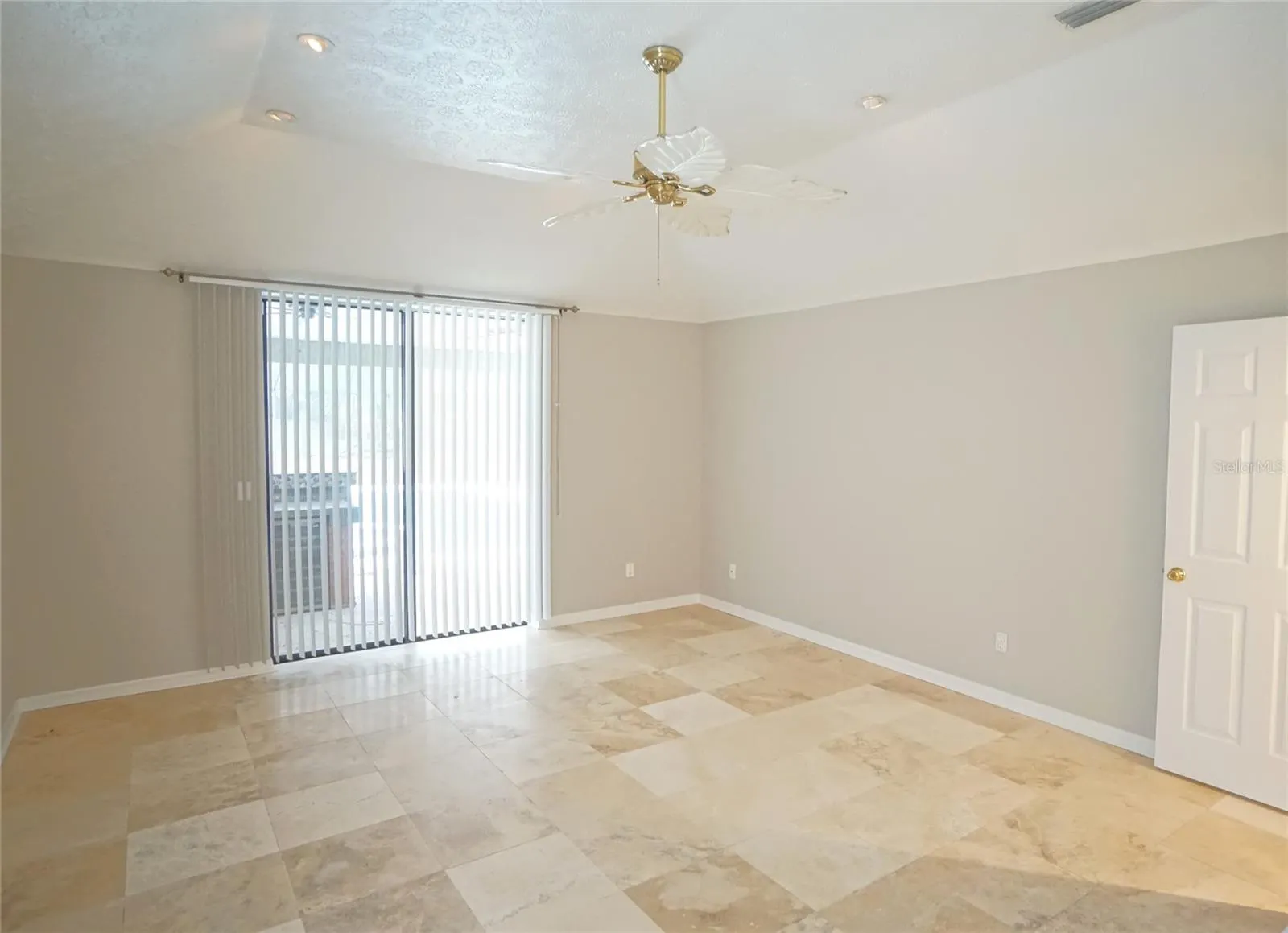 3807 TURKEY OAK DR
