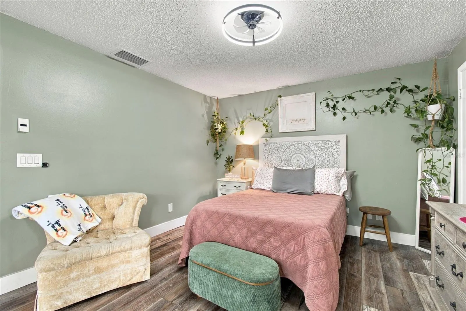 5110 CRESTMORE CT