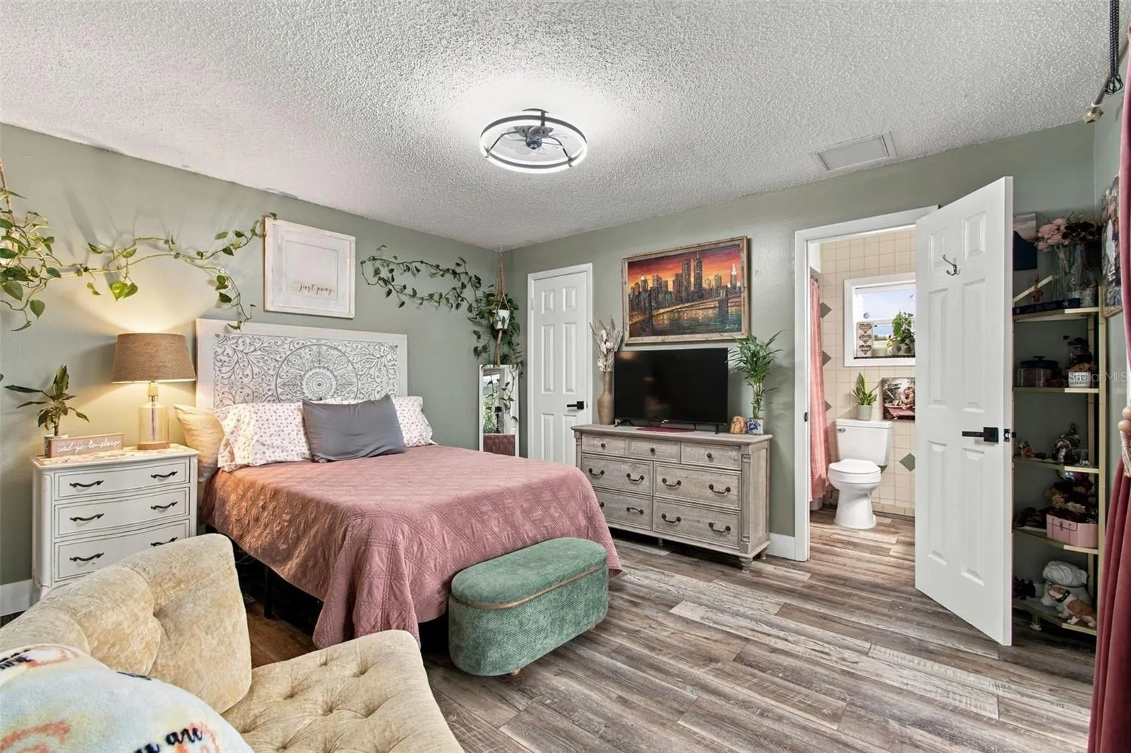 5110 CRESTMORE CT