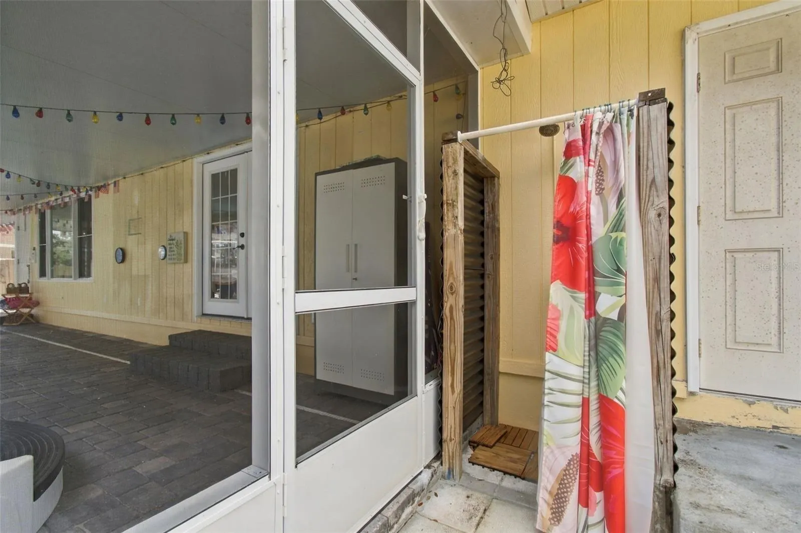 1103 RIDGEFIELD DR